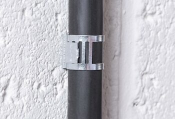 D-Line SD-CAB16/20 D-Line Safe-D Adjustable XLPE/SWA Clips 89x20 mm Galvanised - Pack of 20 2