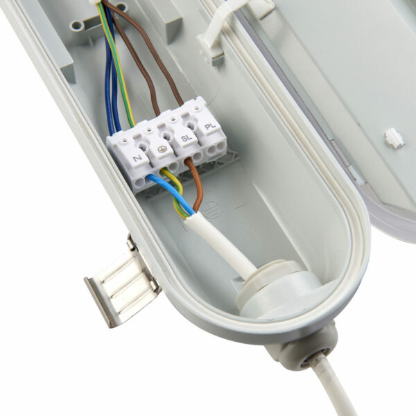 Saxby 103262 Saxby LED Anti-Corrosive batten 4000K 4FT High Lumen EM IP65 30W 3