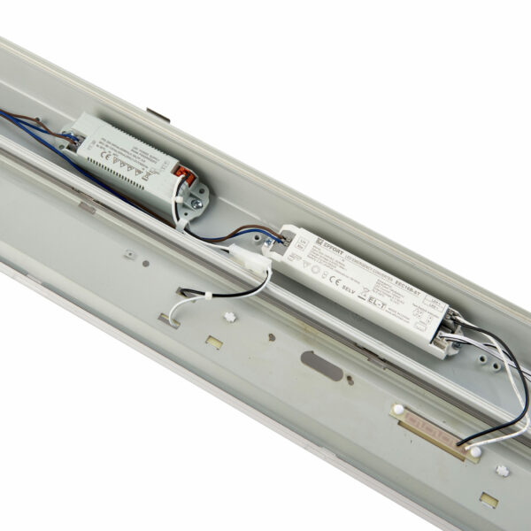 Saxby 103262 Saxby LED Anti-Corrosive batten 4000K 4FT High Lumen EM IP65 30W 4