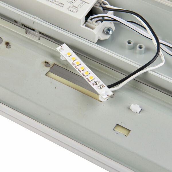 Saxby 103262 Saxby LED Anti-Corrosive batten 4000K 4FT High Lumen EM IP65 30W 7